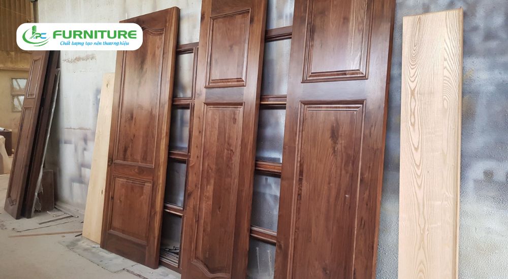 cửa gỗ tự nhiên hiện đại